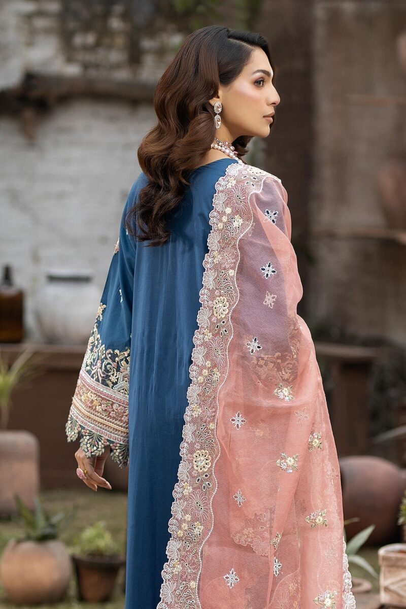 Serene Premium S.L 42 Hana Embroidered Lawn 3pc Suit Collection 2024