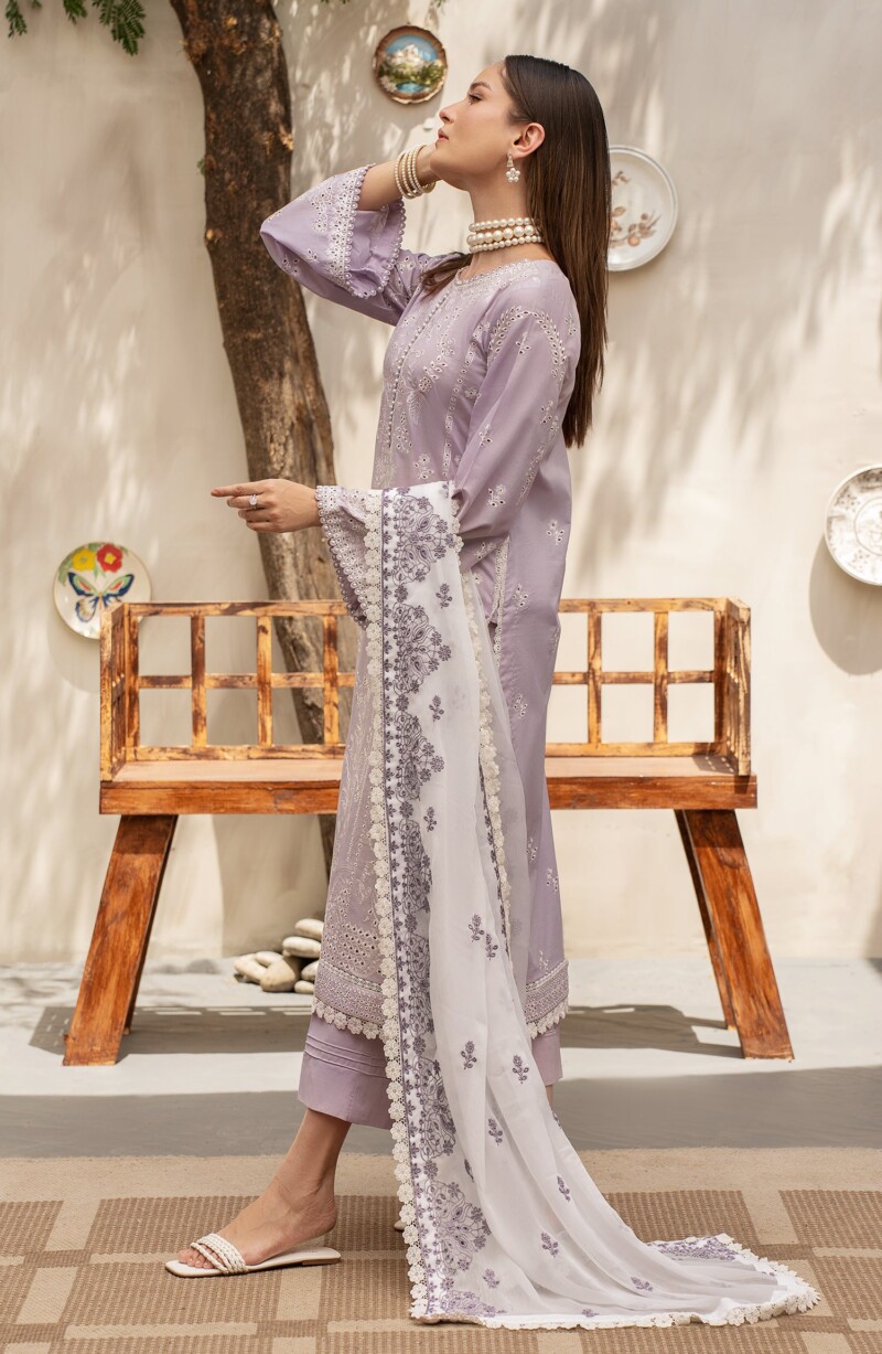 Zarif Zfl 02 Ilsa Festive Lawn 2024 Collection 24