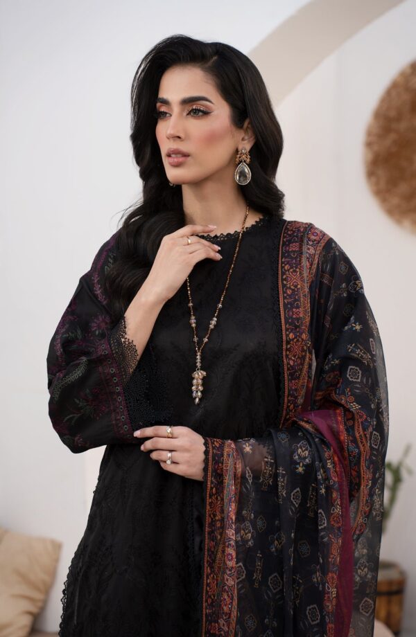 Zarif Zl-04 Julia Eid Embroidered Lawn 3pc Suit Collection 2024