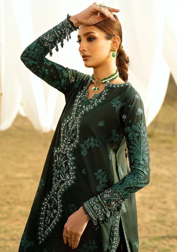 Aik Atelier Pal24 10 Pardes Lawn Collection