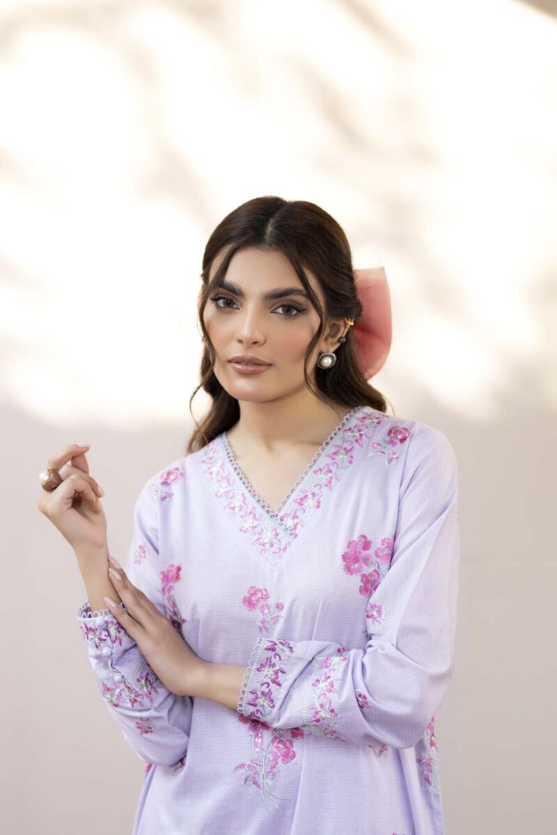 La Rosaa Spring Lss-24-01 Lilac Spring Summer Embroidered Lawn Stitched Collection 2024