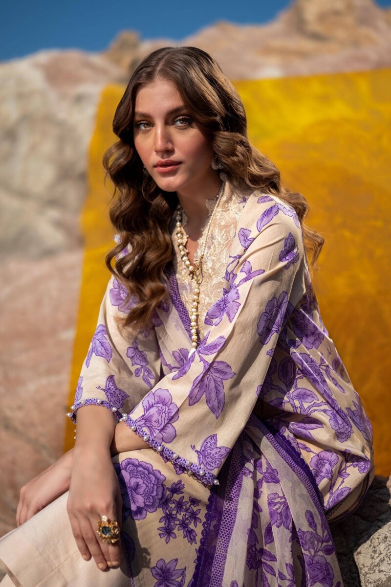 product Sana Safinaz Digital Printed Lawn H241-001b-3ci 3 Piece Suit Cultural Outfit 2024