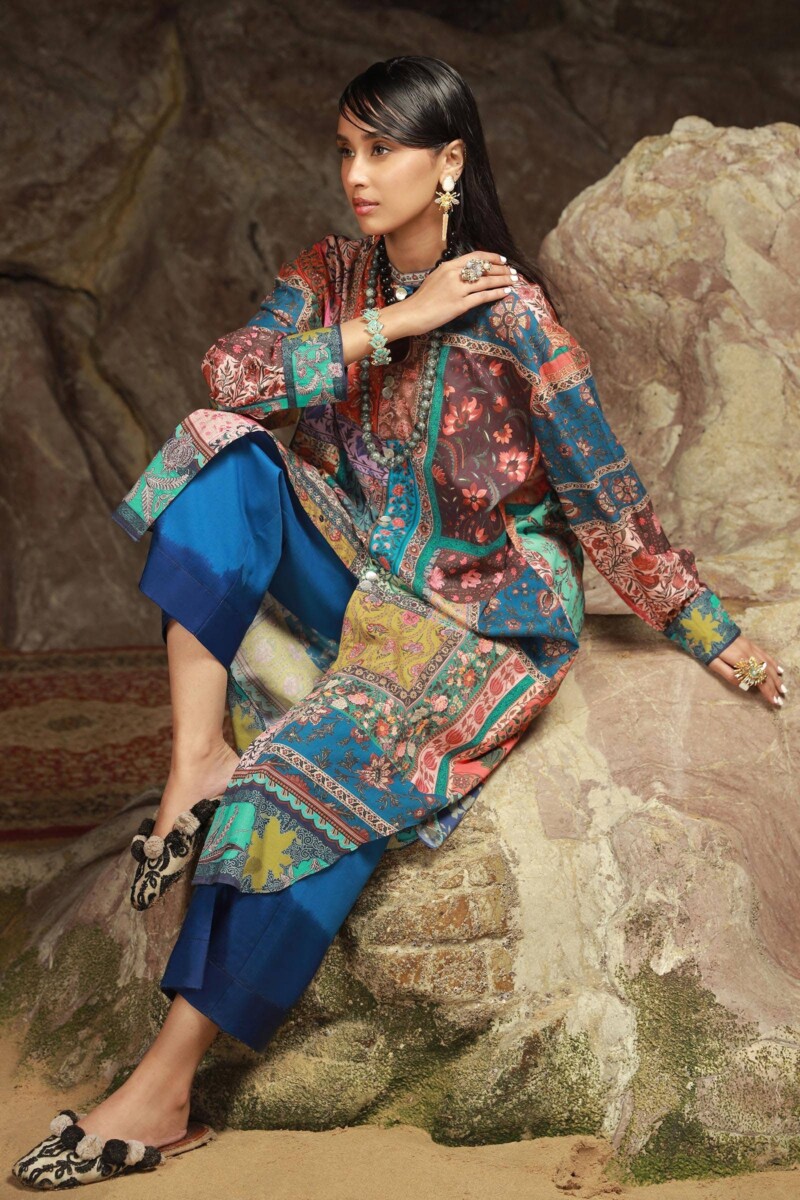 product Sana Safinaz Digital Printed Lawn H241-014b-2c 3 Piece Suit Cultural Outfit 2024