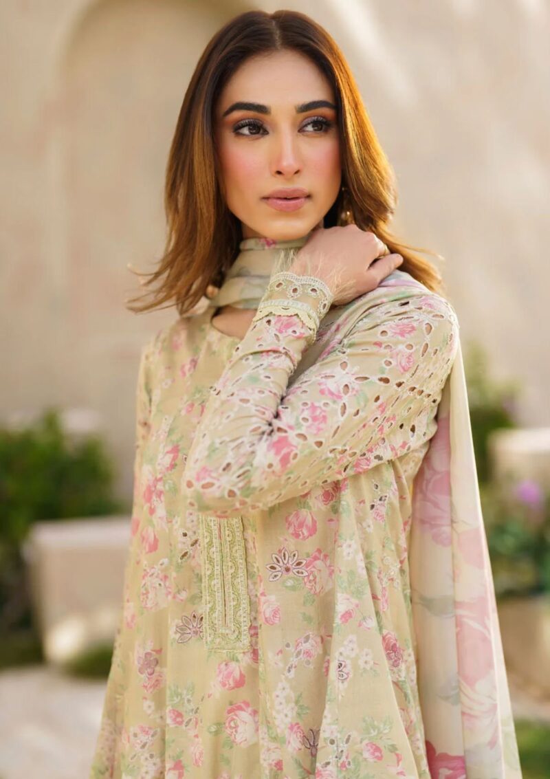 Iznik Festive 24 Sfl 01 Jubilance Lawn Collection