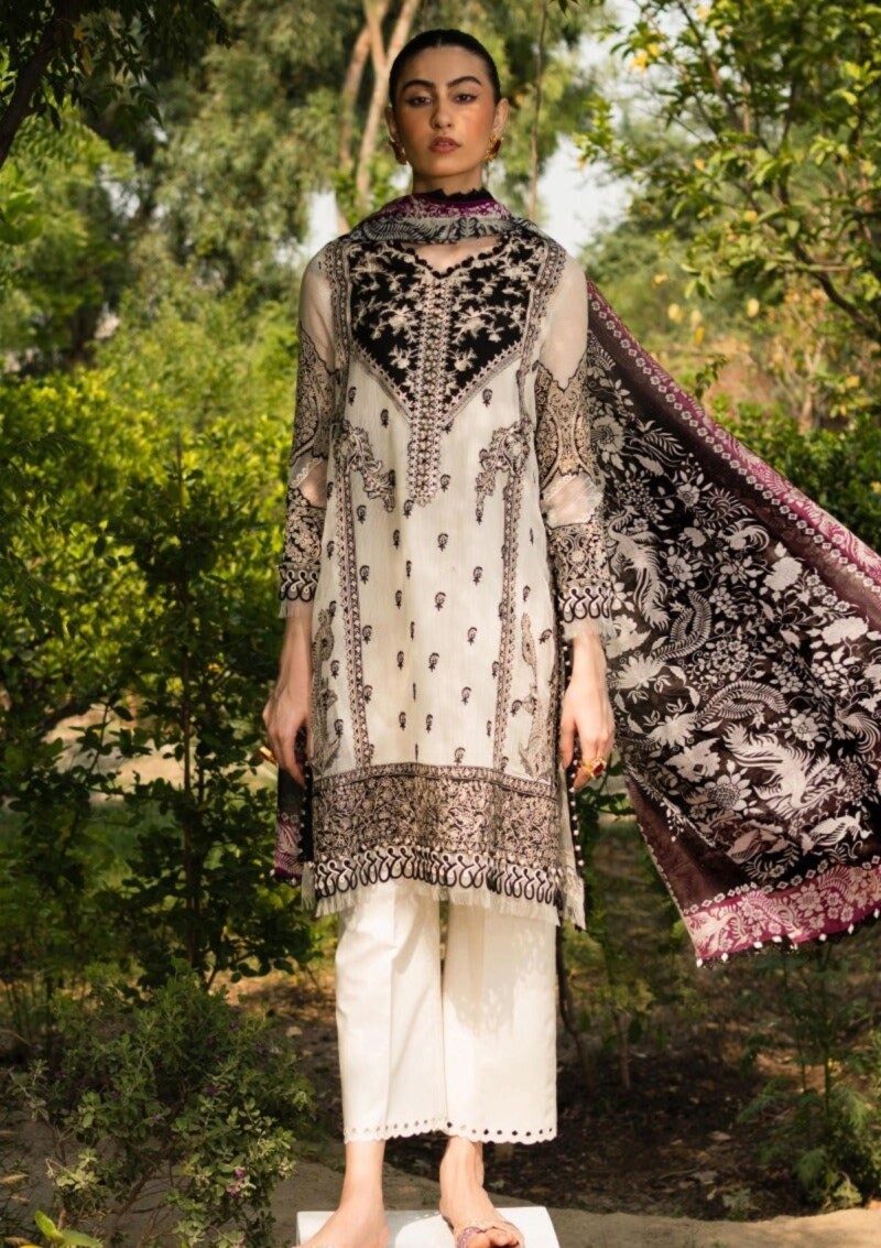 product Sana Safinaz Muzlin V02 Mv 3 B Lawn Collection