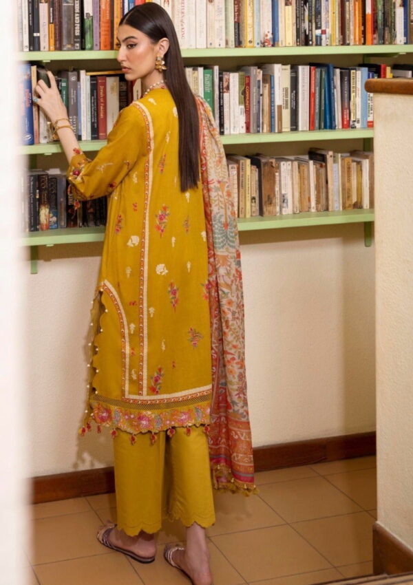 Sana Safinaz Muzlin V02 Mv 15 B Lawn Collection