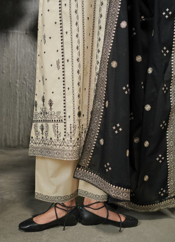 Image Noorayn Monochrome Collection 2024