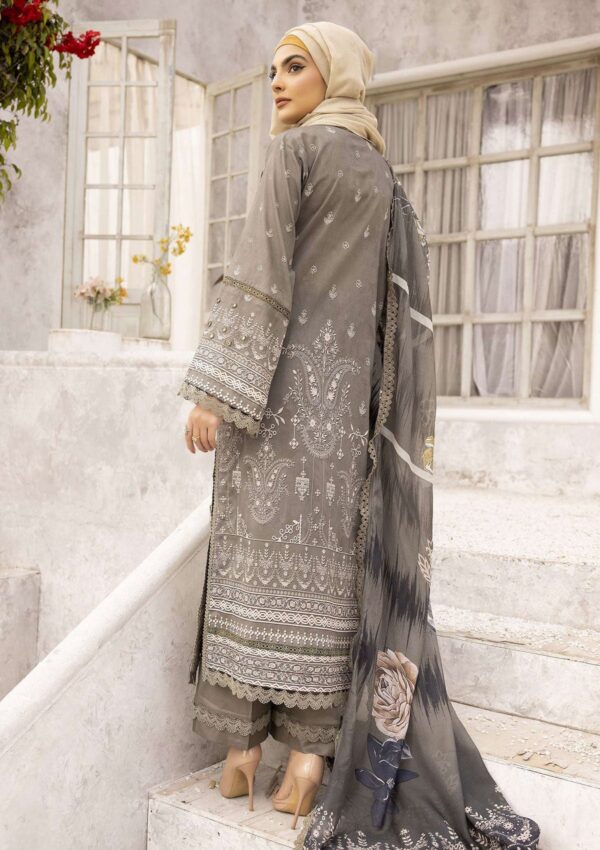 Sapphire Dgs24 13 Dua Gul E Zarki Lawn Collection 2024