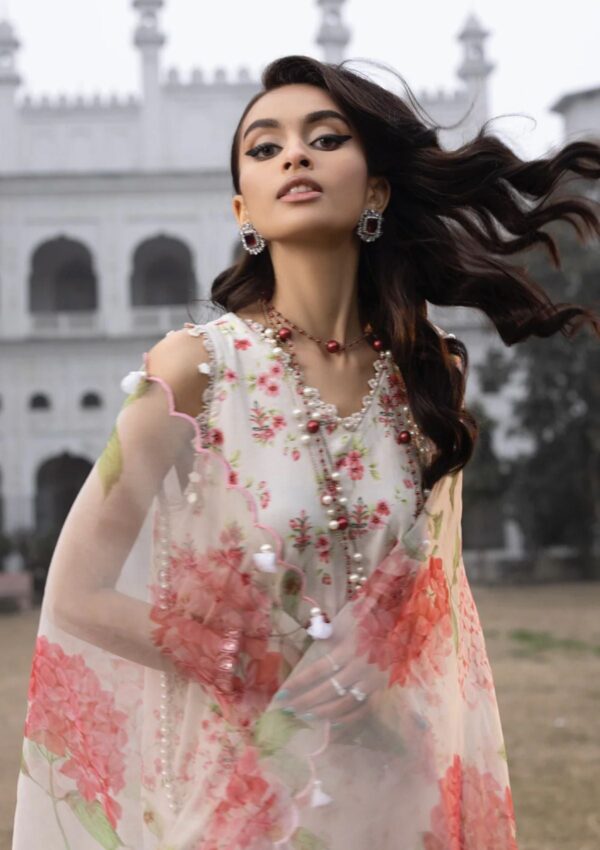 Faiza Faisal Fm24 14 Sandra Maya Lawn Collection