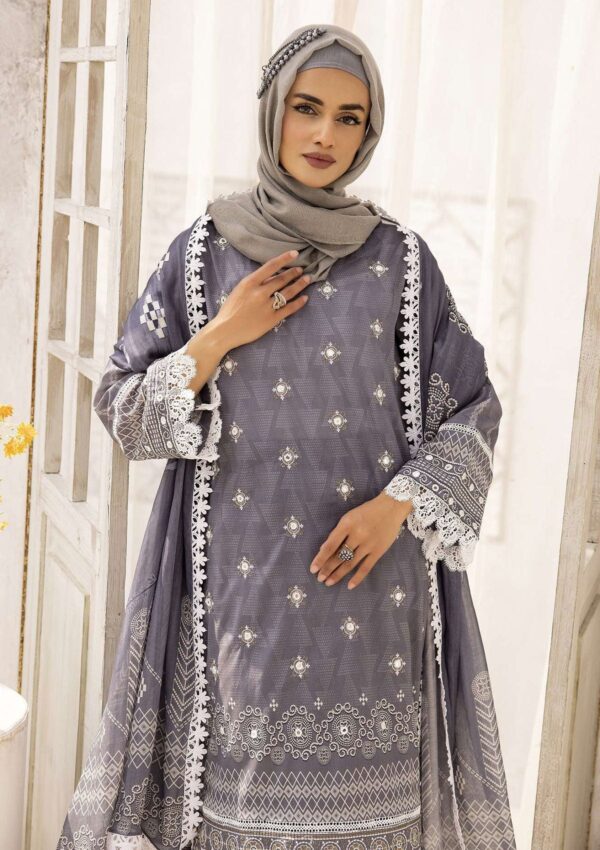 Sapphire Dgs24 06 Dua Gul E Zarki Lawn Collection 2024