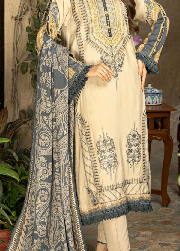 Gul Ahmed Cv 32014 Winter Embroidered Cotail Collection