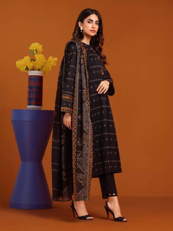 Edenrobe Ewu24A3-27061 Edenrobe Allure Khaddar Printed Collection