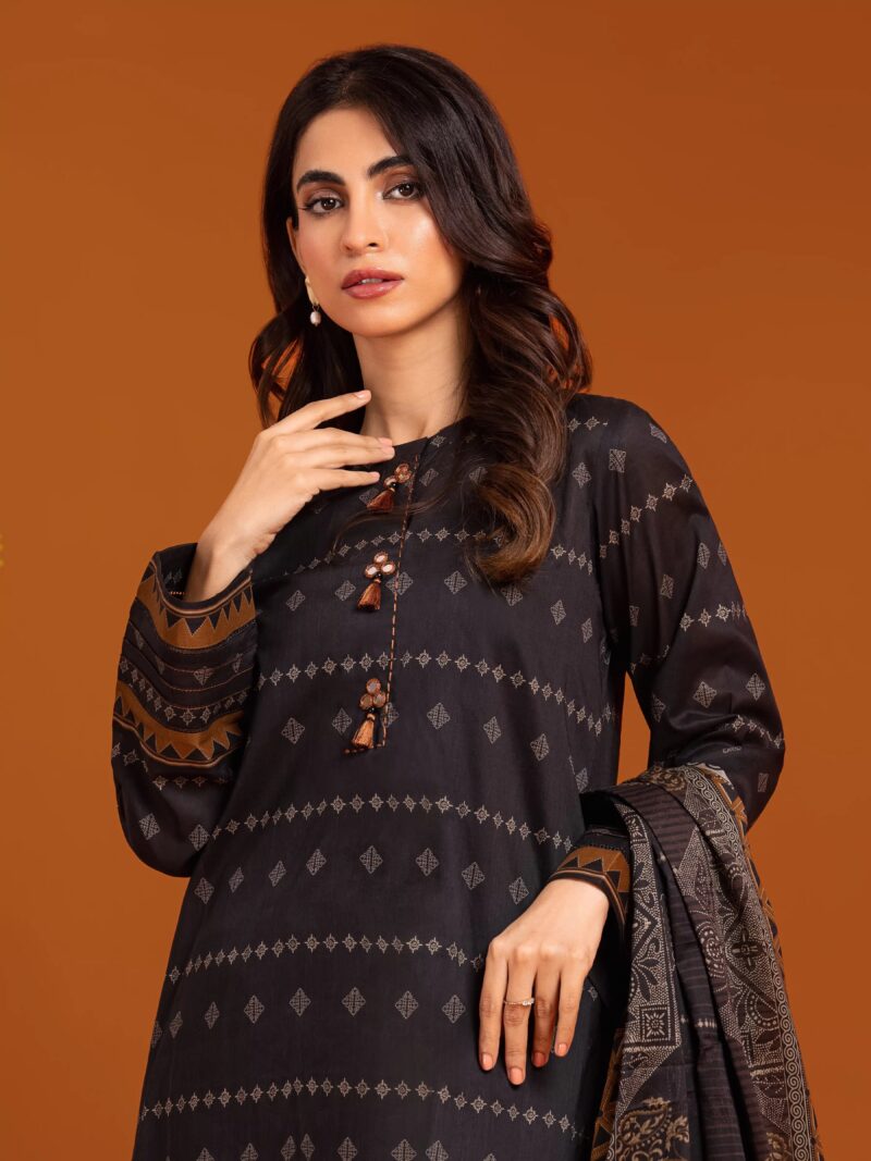 Edenrobe Ewu24A3-27061 Edenrobe Allure Khaddar Printed Collection