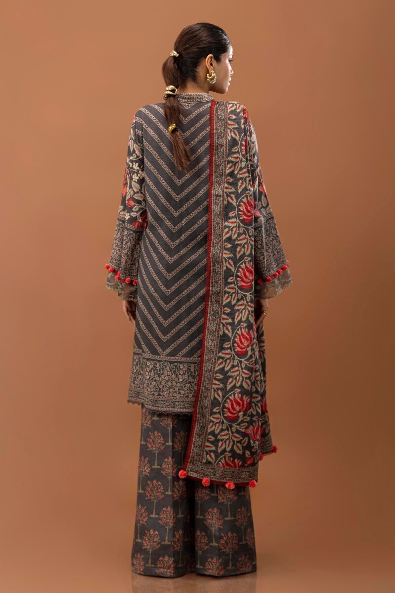 Sana Safinaz D-02b Mahay Embroidered Slub Collection