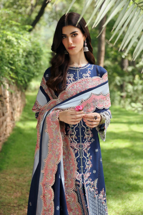 Qalamkar Lm-06 Cadhla Qlinekari Embroidered Linen Collection