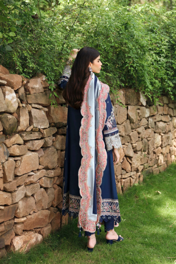 Qalamkar Lm-06 Cadhla Qlinekari Embroidered Linen Collection