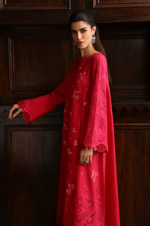 Qalamkar Lm-07 Neesa Qlinekari Embroidered Linen Collection