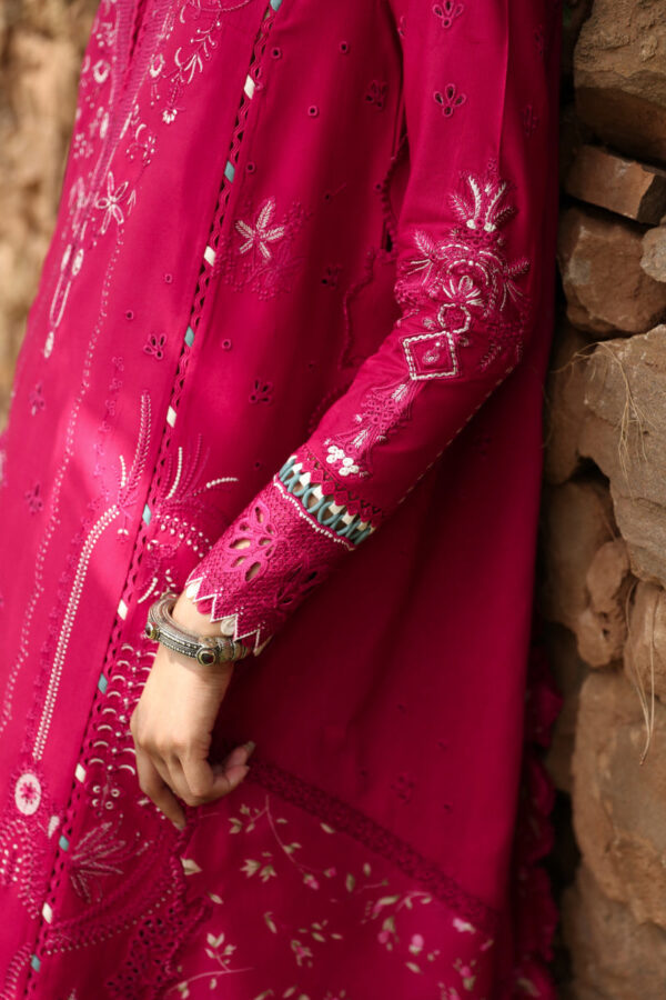 Qalamkar Lm-13 Tara Qlinekari Embroidered Linen Collection