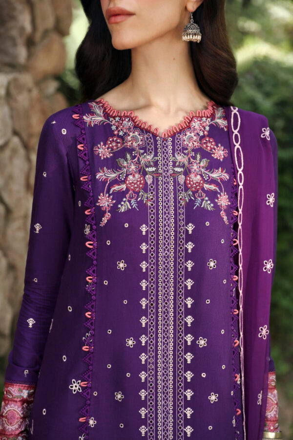 Qalamkar Lm-15 Eimera Qlinekari Embroidered Linen Collection