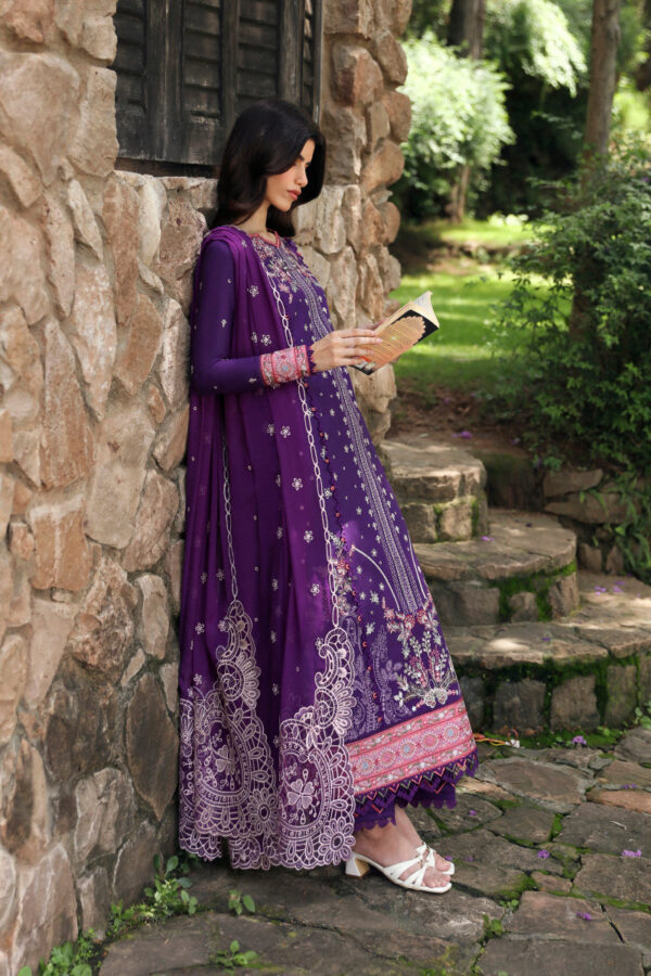 Qalamkar Lm-15 Eimera Qlinekari Embroidered Linen Collection