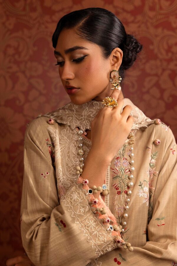 Sana Safinaz D-03A Muzlin Embroidered Slub Collection