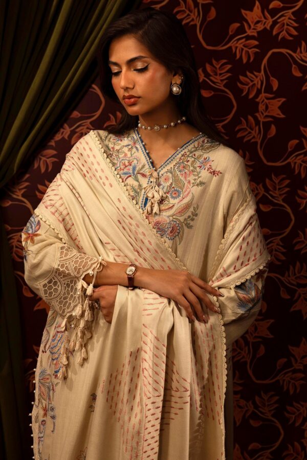 Sana Safinaz D-09A Muzlin Embroidered Slub Collection