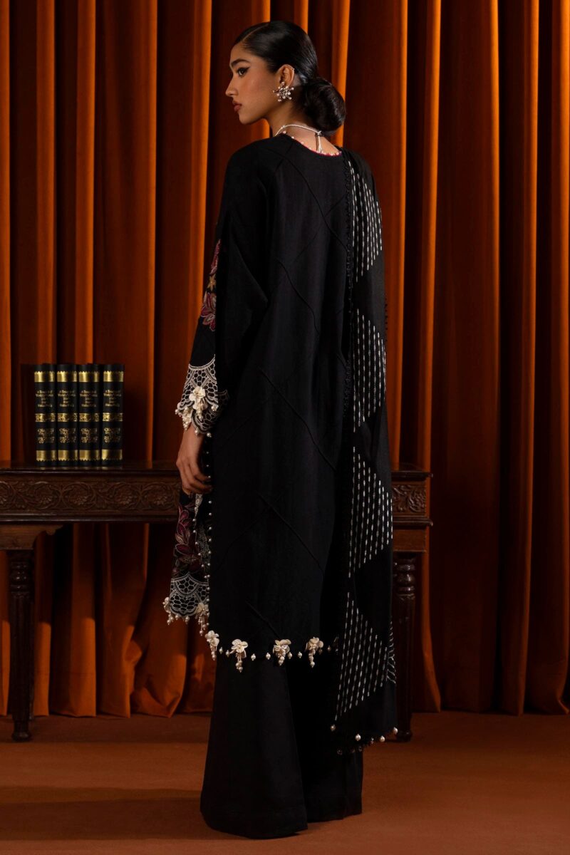 Sana Safinaz D-09b Muzlin Embroidered Slub Collection