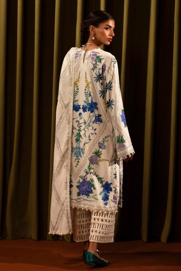 Sana Safinaz D-17A Muzlin Embroidered Linen Collection