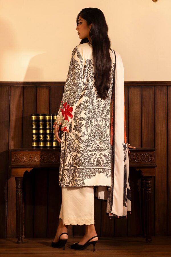 Sana Safinaz D-19A Muzlin Embroidered Linen Collection