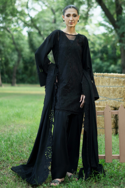 Humdum D-03 Zephyr Embroidered Wool Collection