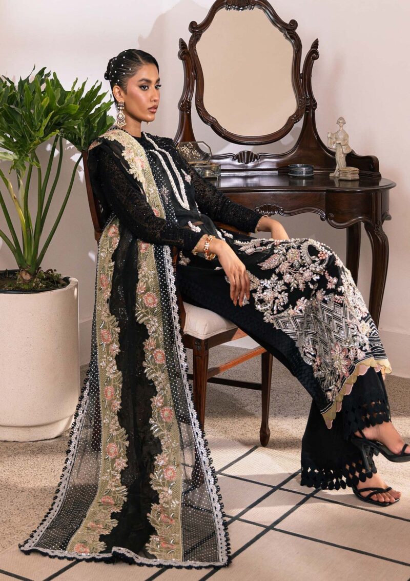 Maryam Hussain Mm24 05 Sitara Formal Collection