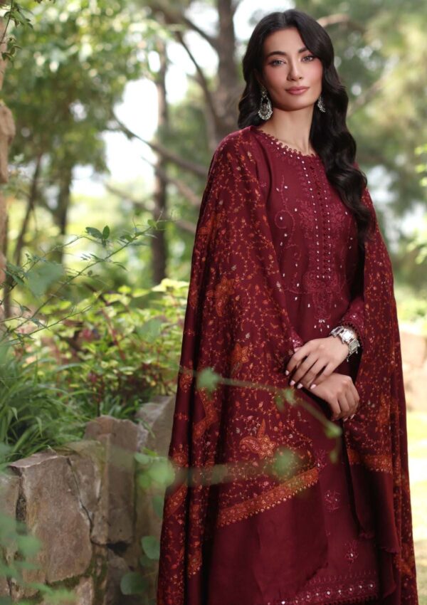 Noor Saadia Asad Suzaanikari Nsk 01 Winter Collection