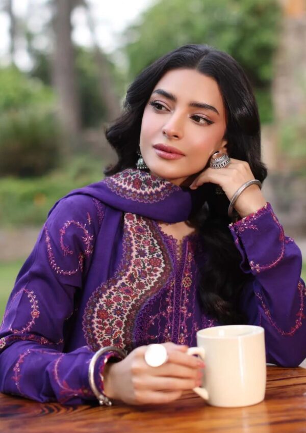 Noor Saadia Asad Suzaanikari Nsk 06 Winter Collection