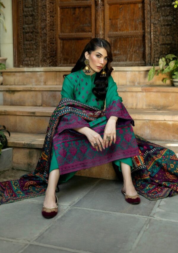 Zainab Chottani Shawls Zc 08 Esha Winter Collection