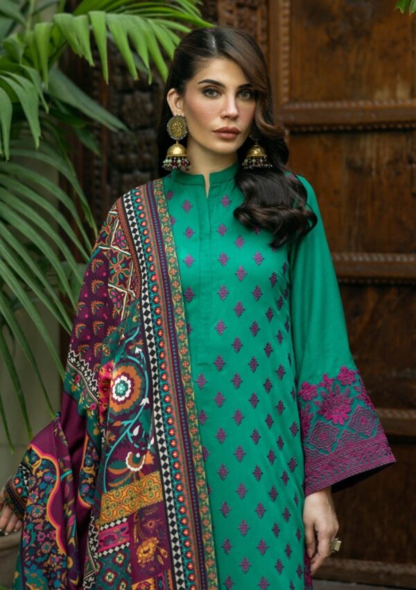 Zainab Chottani Shawls Zc 08 Esha Winter Collection