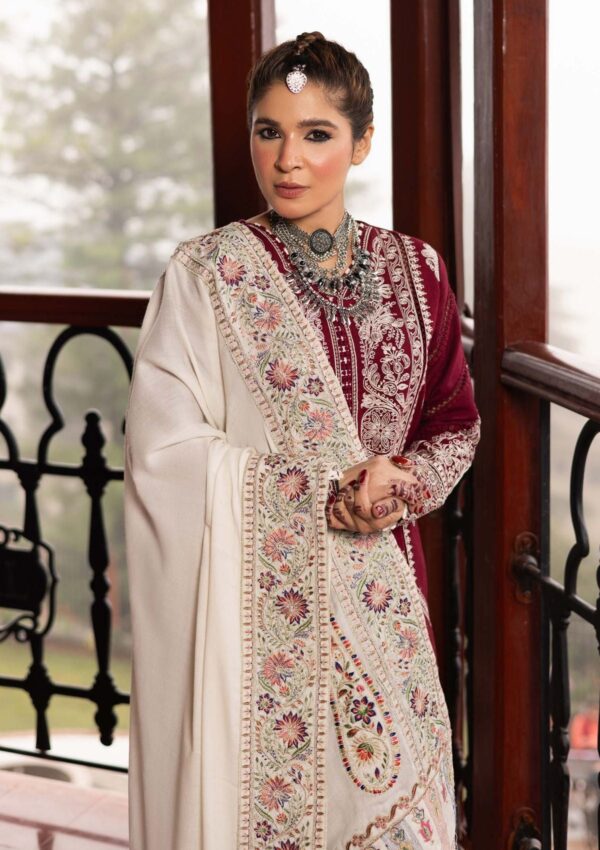 Maryam Hussain Shawl D 8 Jade Winter Collection