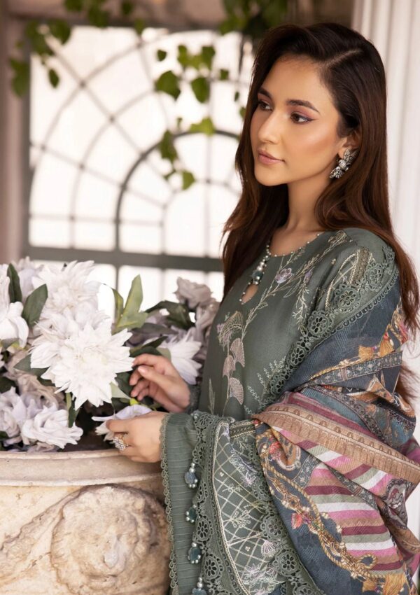 Tessa Embroidered Tjg 02 Auro Attire Winter Collection