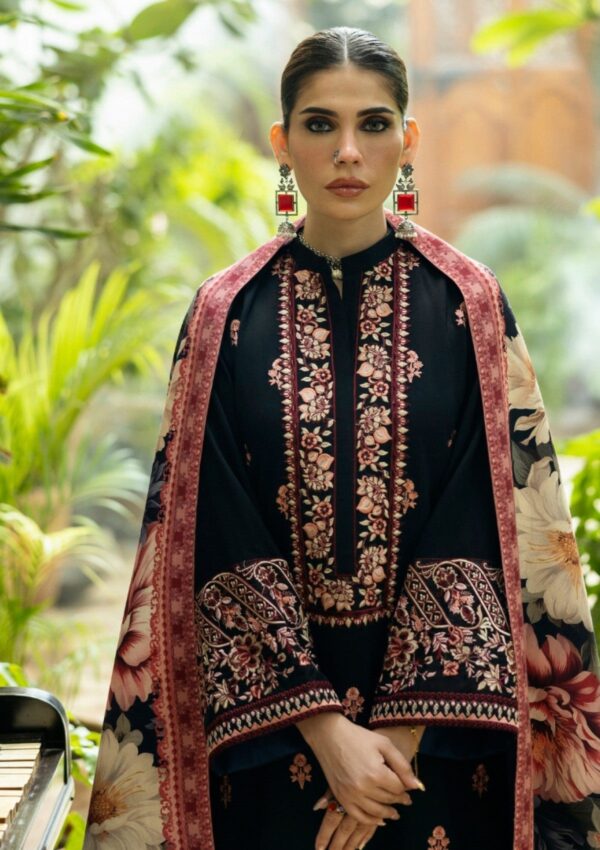 Zainab Chottani Shawls Zc 02 Alaya Winter Collection