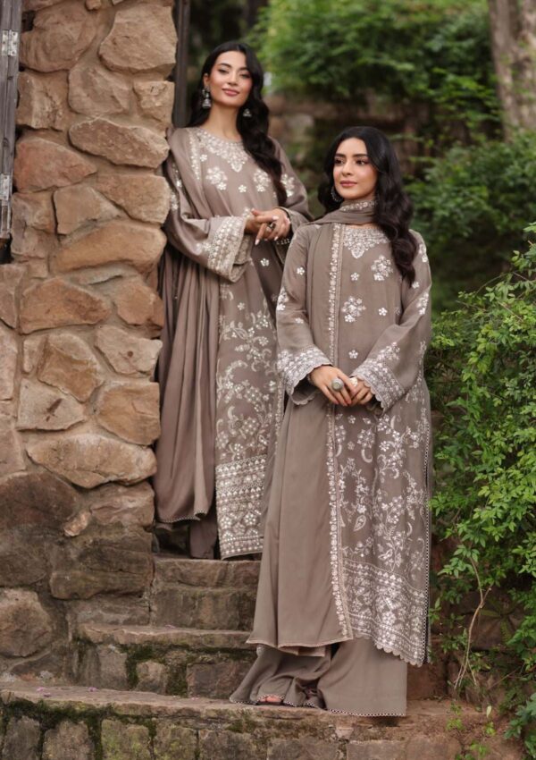 Noor Saadia Asad Suzaanikari Nsk 02 Winter Collection