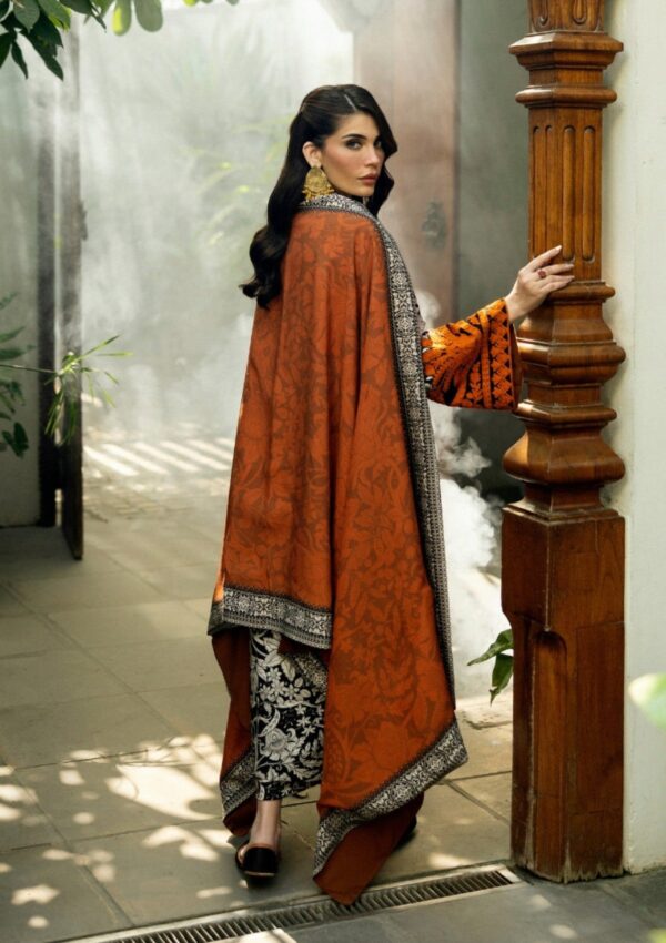 Zainab Chottani Shawls Zc 06 Mysha Winter Collection