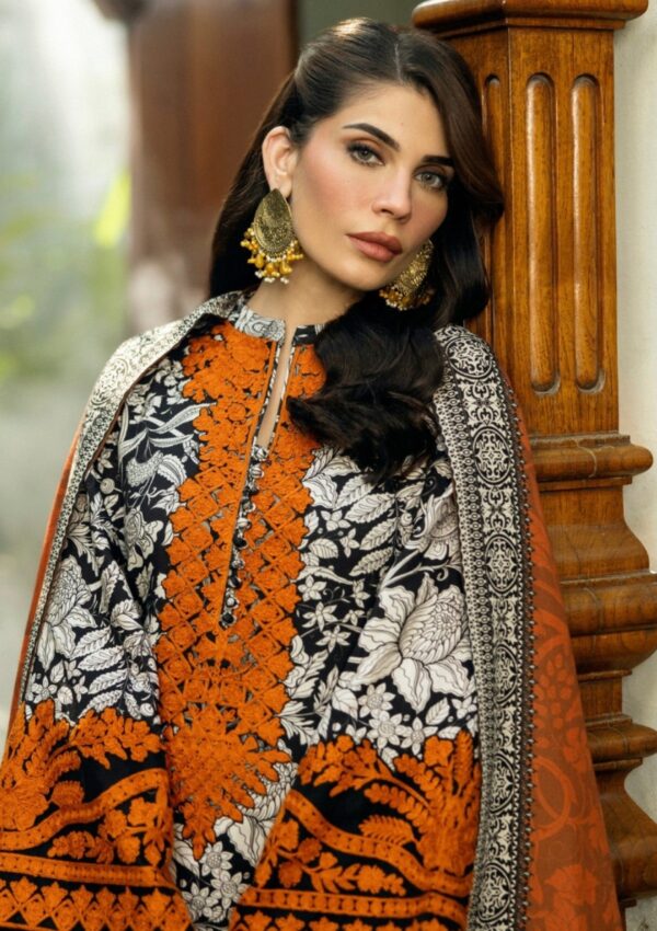 Zainab Chottani Shawls Zc 06 Mysha Winter Collection