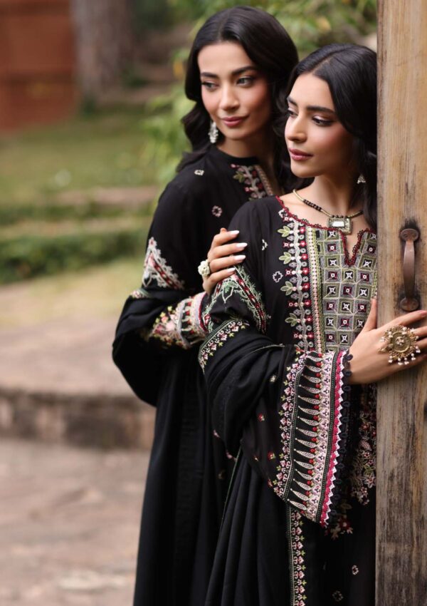 Noor Saadia Asad Suzaanikari Nsk 05 Winter Collection