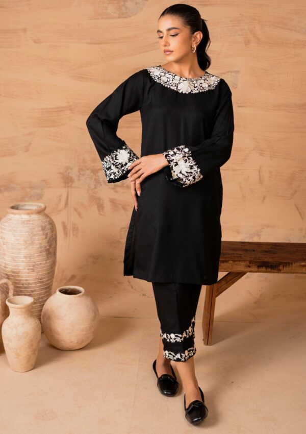 Muraad Alaia Basics Layla Pret Collection Winter Collection