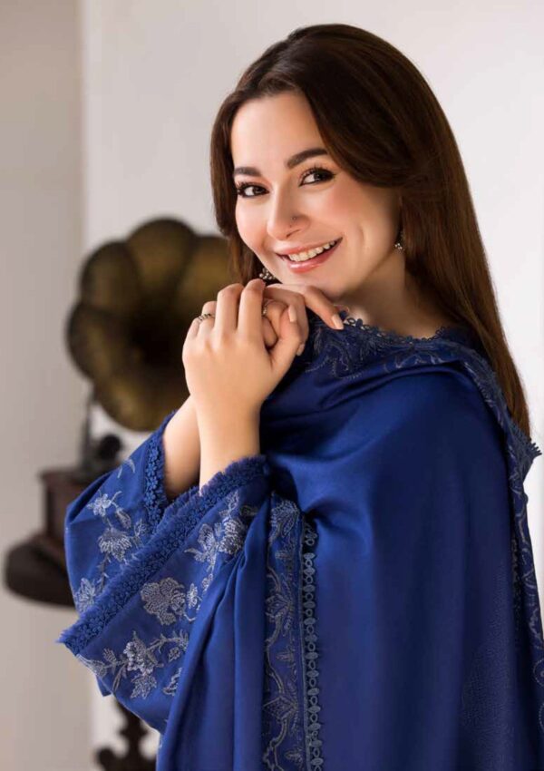 Sobia Nazir Shawl D 02b Winter Collection