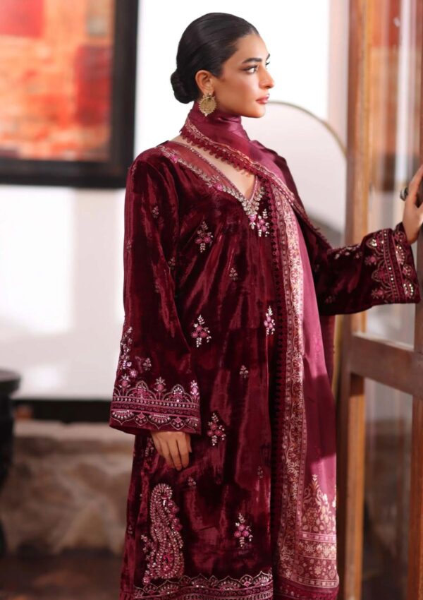 Noor Saadia Asad Suzaanikari Nsk 10 Winter Collection