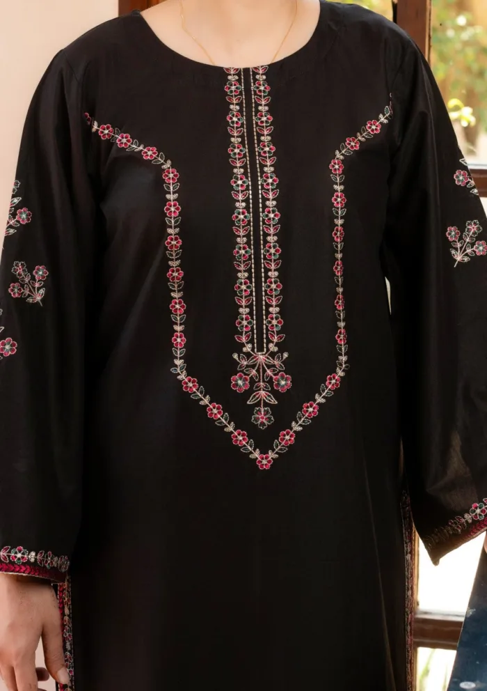 2 Pcs TPDA 621 Edit 25 Luxury Lawn Collection - Image 2