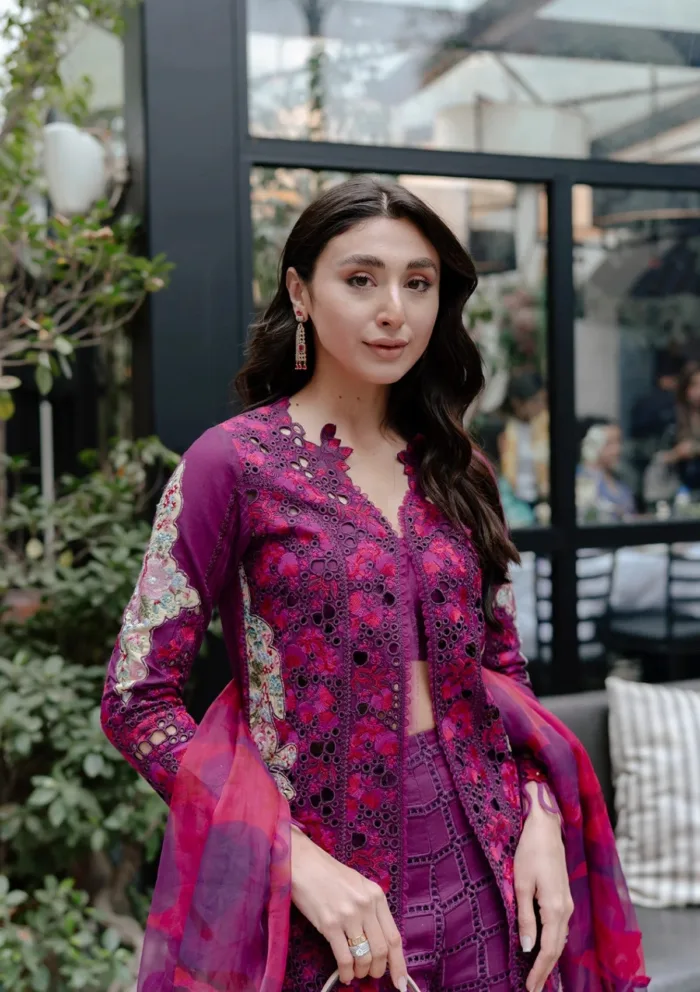 Afrozeh AL 01 Seren Unstitched 25 Luxury Lawn Collection - Image 4