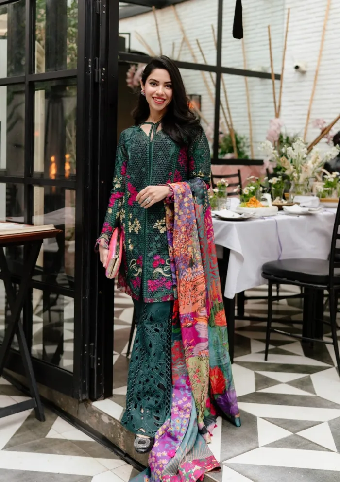 Afrozeh AL 02 Vermora Unstitched 25 Luxury Lawn Collection - Image 3