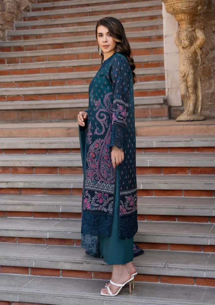 Afrozeh Azrina B Damask The Holiday Luxury Lawn Collection - Image 3