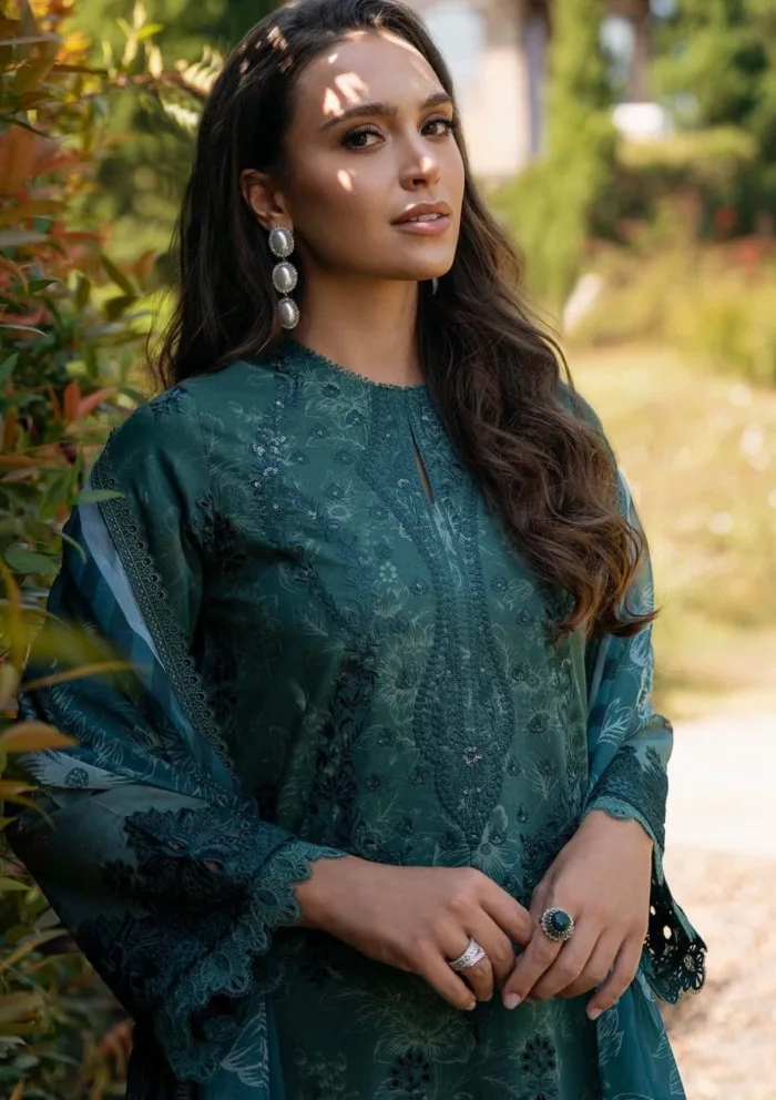 Afrozeh Opaline A Damask The Holiday Luxury Lawn Collection - Image 5